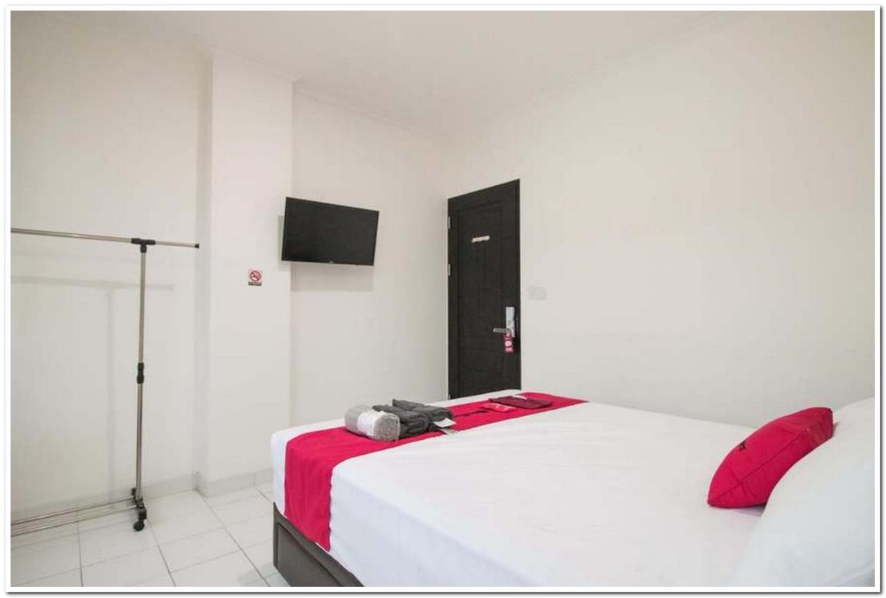 מלון ג'קרטה Reddoorz @ Ruko Itc Roxy Mas מראה חיצוני תמונה